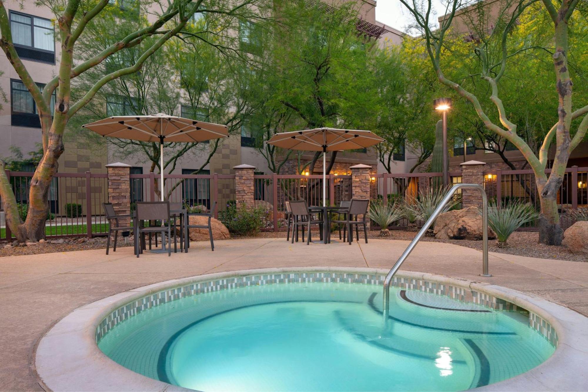 Courtyard By Marriott Scottsdale Salt River Exteriör bild