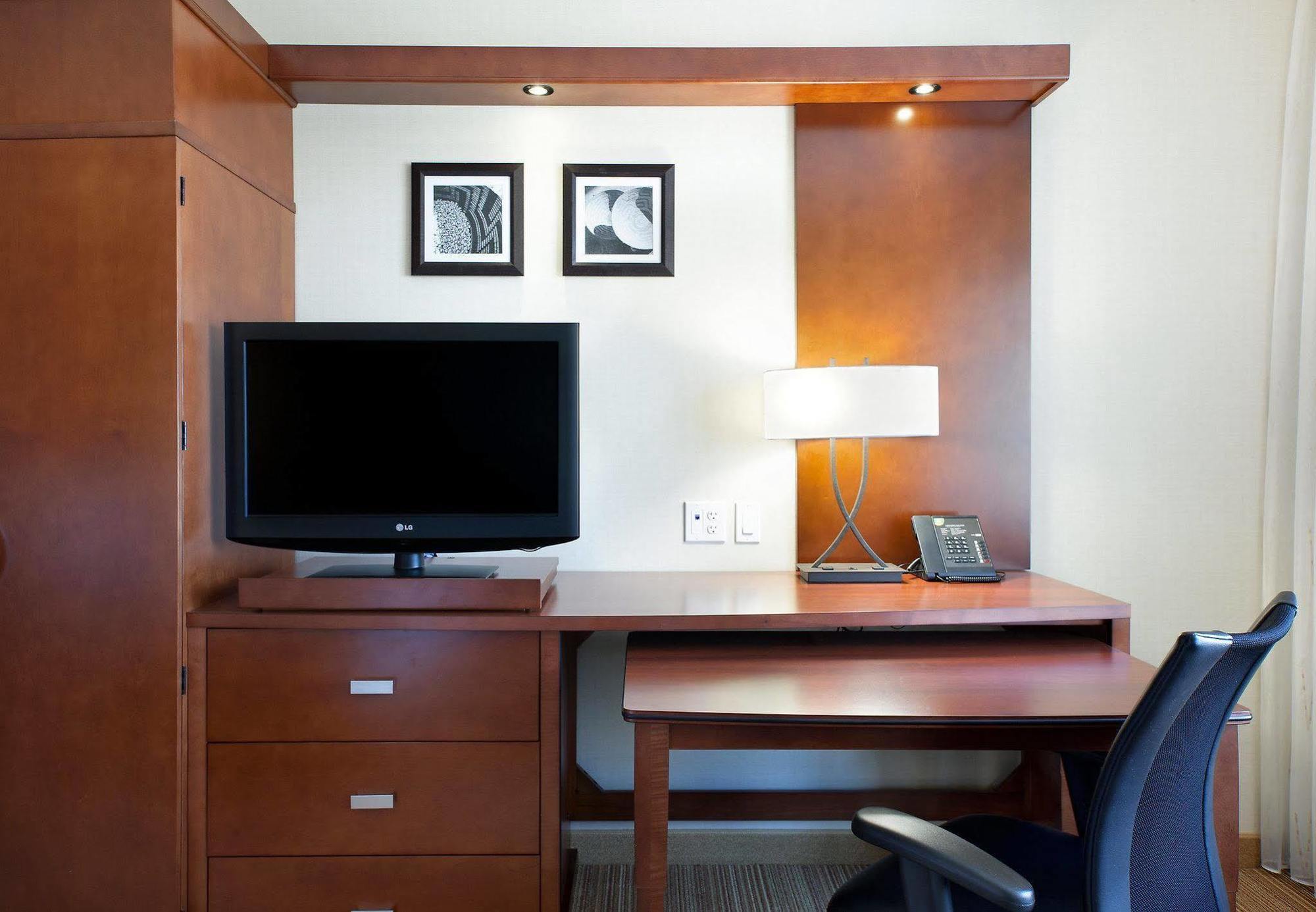 Courtyard By Marriott Scottsdale Salt River Rum bild